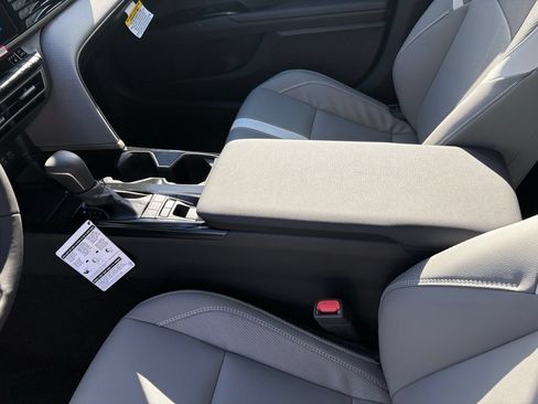 New 2026 Toyota Camry SE FWD image 17