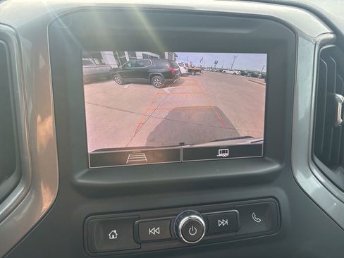 Used 2023 Chevrolet Silverado 1500 Custom image 12