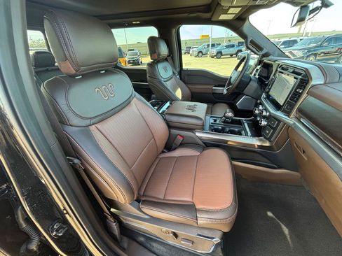 Used 2025 Ford F150 King Ranch w/ FX4 Off-Road Package image 32