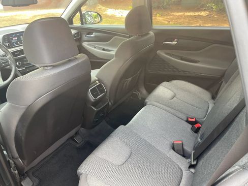 Used 2019 Hyundai Santa Fe SEL FWD image 12