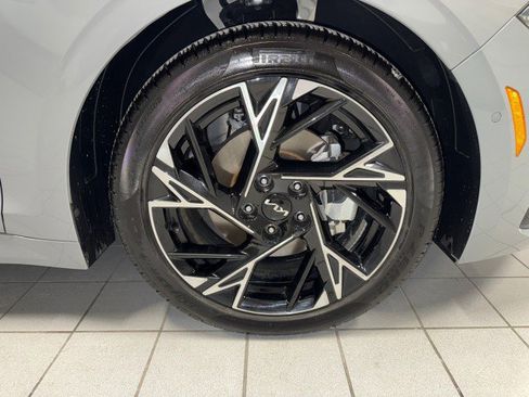 Used 2025 Kia K5 GT-Line w/ GT-Line Premium Package image 9