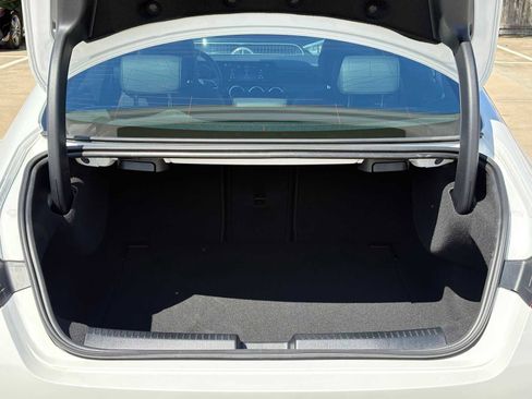 Used 2026 Mercedes-Benz CLA 250 image 9