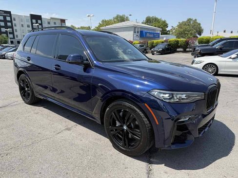 Used 2020 BMW X7 xDrive40i w/ M Sport Package AWD/4WD image 4