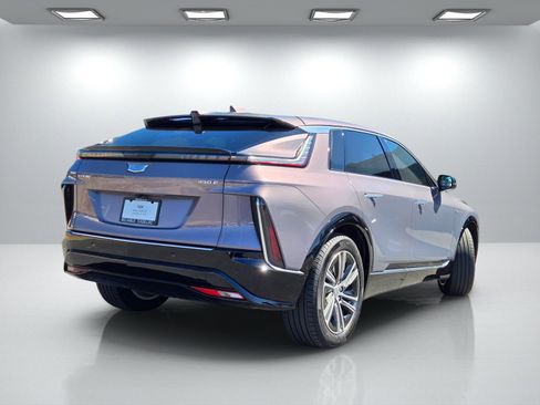 Certified 2024 Cadillac Lyriq Luxury image 4