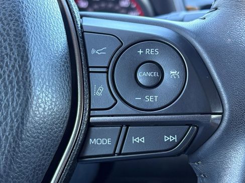 Used 2022 Toyota Camry XSE image 17