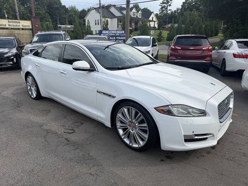 Used 2016 Jaguar XJ L Supercharged RWD image 3