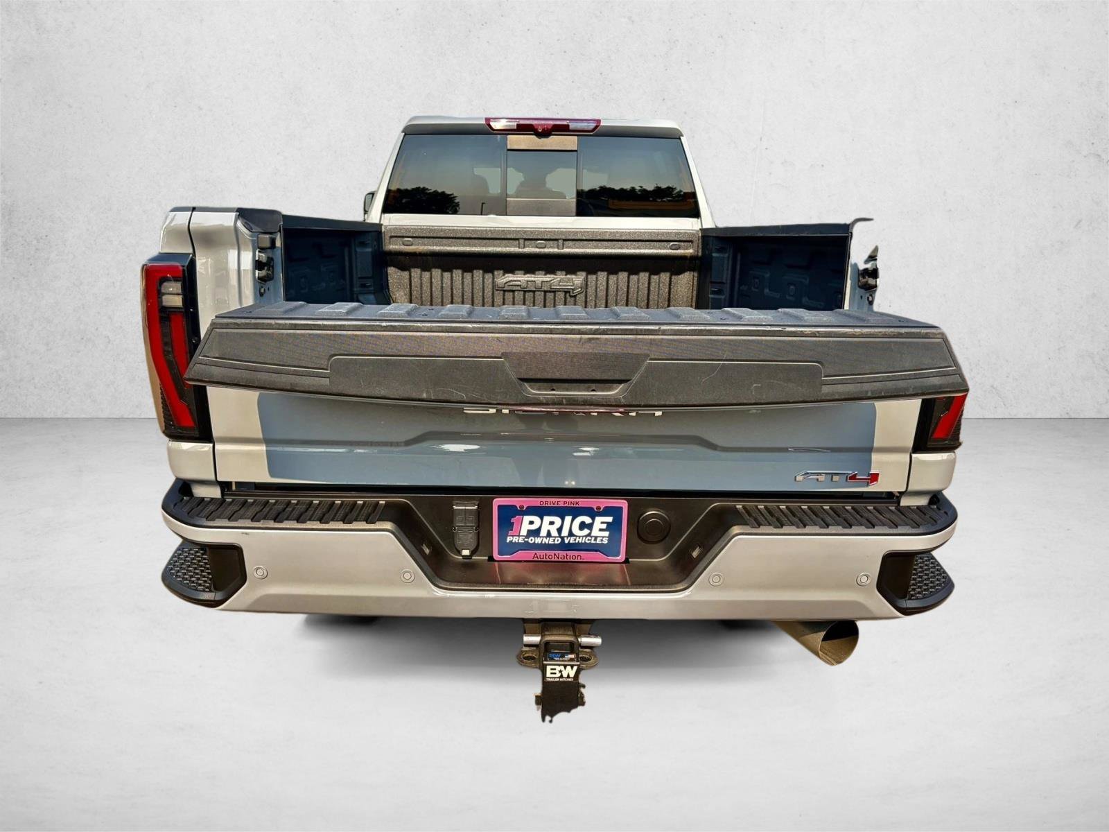 Used 2024 GMC Sierra 2500 AT4 w/ AT4 Premium Plus Package AWD/4WD image 6