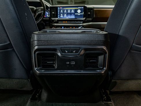 Used 2024 Chevrolet Silverado 1500 High Country w/ Technology Package AWD/4WD image 26