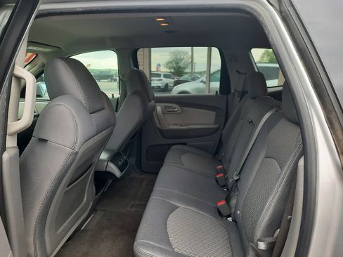 Used 2010 Chevrolet Traverse LT w/ Personal Connectivity Package AWD/4WD image 7