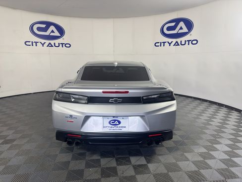 Used 2018 Chevrolet Camaro LT w/ Redline Edition RWD image 4