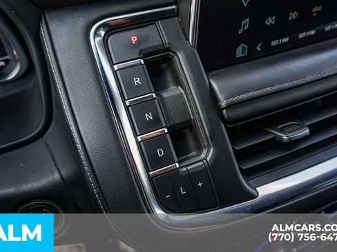 Used 2022 Chevrolet Suburban LT w/ LT Signature Package AWD/4WD image 34