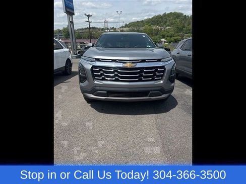 Used 2026 Chevrolet Equinox LT AWD/4WD image 1