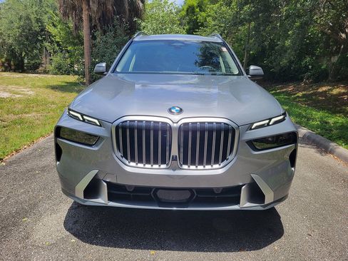 Used 2026 BMW X7 xDrive40i AWD/4WD image 2