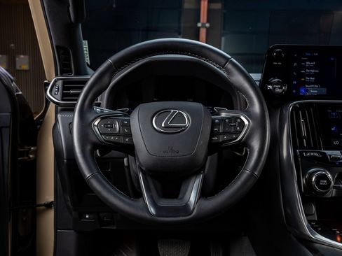 Used 2025 Lexus LX 700h Overtrail w/ Accessory Package (Z1) AWD/4WD image 19