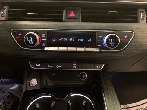 Used 2023 Audi A4 2.0T Premium Plus w/ Premium Plus Package AWD/4WD image 39