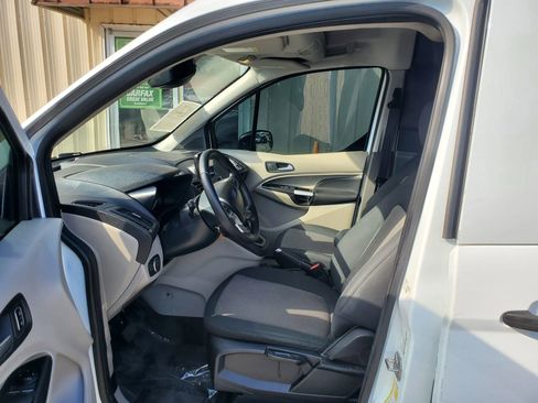 Used 2021 Ford Transit Connect XLT image 22
