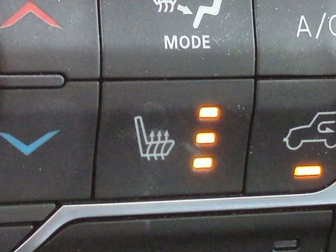 Used 2020 Jeep Gladiator Overland image 23