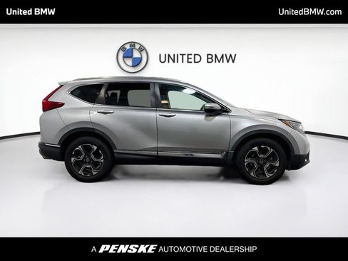Used 2018 Honda CR-V Touring image 4