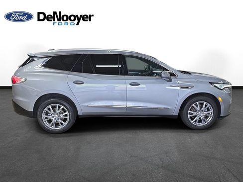 Used 2023 Buick Enclave Essence w/ Experience Buick Package AWD/4WD image 4
