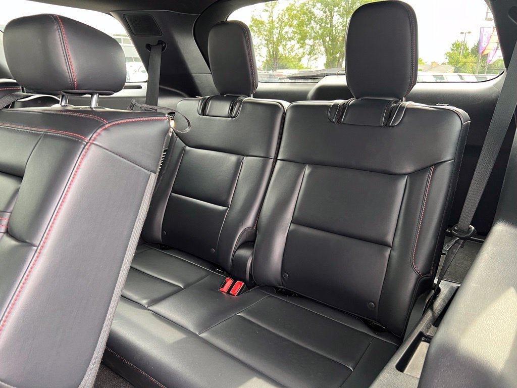 Used 2025 Ford Explorer ST-Line w/ ST-Line Street Pack AWD/4WD image 25