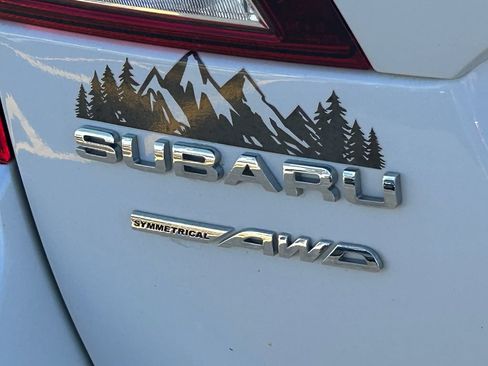 Used 2019 Subaru Outback 2.5i Premium w/ Popular Package #2 AWD/4WD image 4