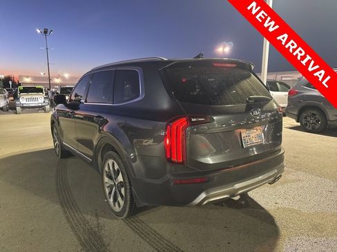 Used 2021 Kia Telluride EX w/ EX Premium Package image 5