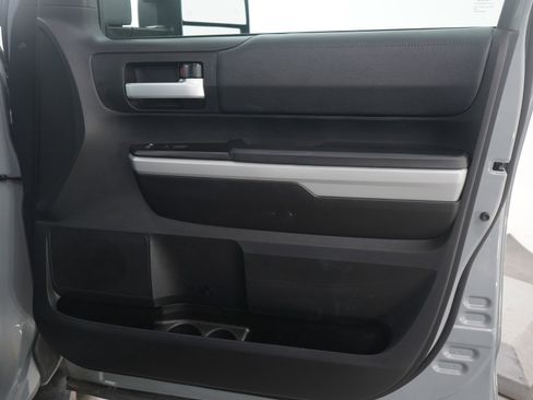 Used 2021 Toyota Tundra SR5 w/ Trail Edition image 13