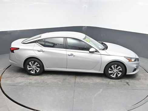 Used 2020 Nissan Altima 2.5 S FWD image 28