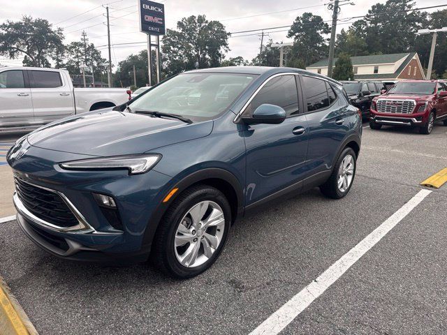 Used 2024 Buick Encore GX Preferred w/ Comfort Package FWD image 1