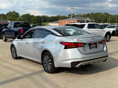 Used 2023 Nissan Altima 2.5 SV w/ SV Premium Package AWD/4WD image 4
