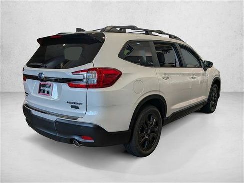 Used 2025 Subaru Ascent Bronze Edition AWD/4WD image 2