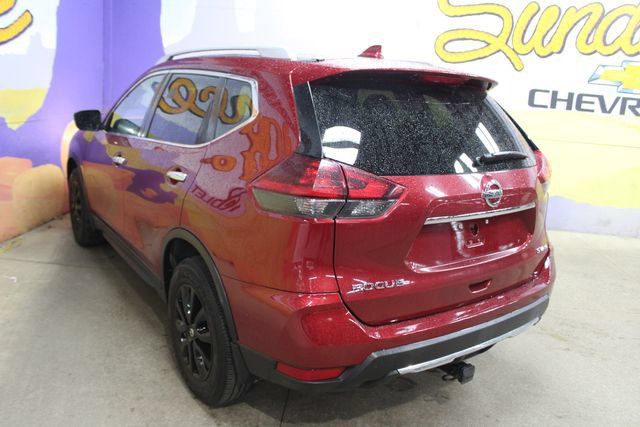 Used 2019 Nissan Rogue SV AWD/4WD image 6