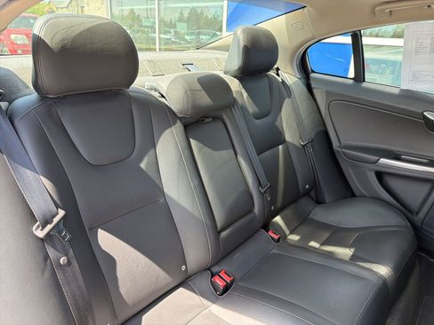Used 2016 Volvo S60 T5 Premier w/ Convenience Package AWD/4WD image 24