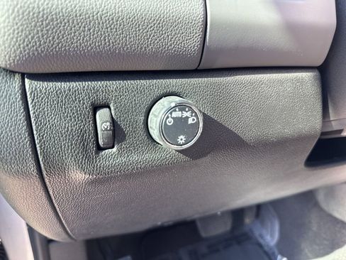 Used 2019 Chevrolet Colorado W/T image 32