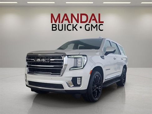 Used 2023 GMC Yukon SLT image 1