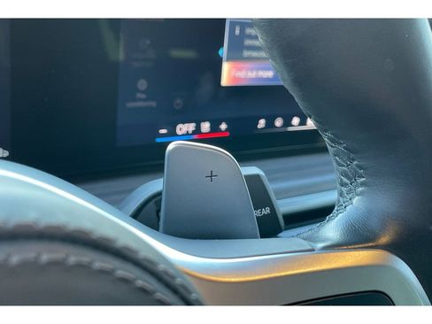 Used 2024 BMW X7 xDrive40i w/ M Sport Package image 39