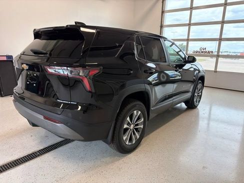 New 2026 Chevrolet Equinox LT AWD/4WD image 11