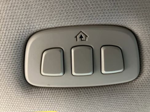 Used 2024 Ford Expedition Max XLT image 26