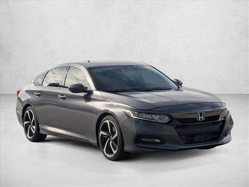 Used 2018 Honda Accord Sport image 3
