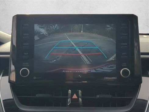 Used 2022 Toyota Corolla Cross LE image 15