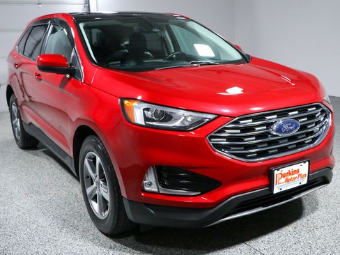 Used 2021 Ford Edge SEL w/ Convenience Package FWD image 5