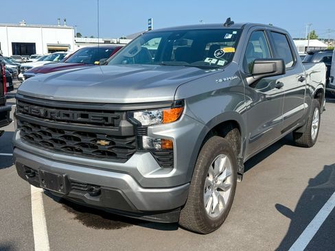 Used 2024 Chevrolet Silverado 1500 Custom AWD/4WD image 3