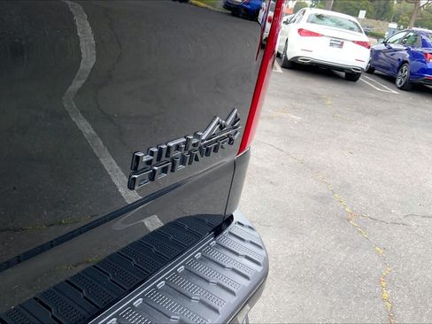 Used 2024 Chevrolet Silverado 1500 High Country w/ Technology Package RWD image 30