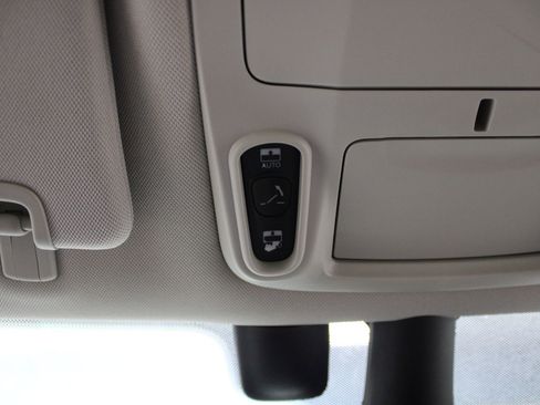 Used 2021 Chrysler Pacifica Limited w/ Premium & Safety Sphere Group AWD/4WD image 43