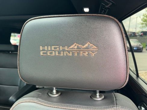 Used 2022 Chevrolet Tahoe High Country AWD/4WD image 21
