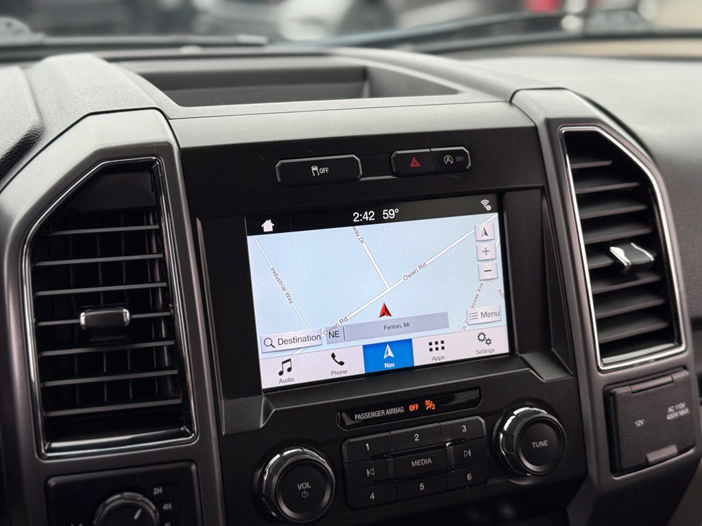 Used 2019 Ford F150 XLT w/ Equipment Group 302A Luxury AWD/4WD image 3