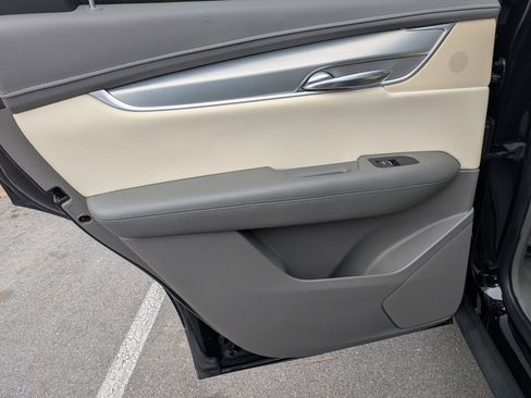 Used 2019 Cadillac XT5 Premium Luxury w/ Driver Assist Package image 27