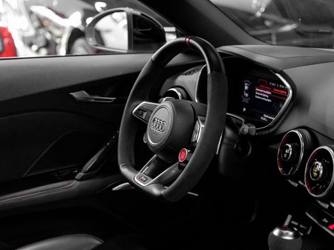 Used 2019 Audi TT RS w/ Technology Package image 22