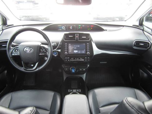 Used 2020 Toyota Prius XLE image 49