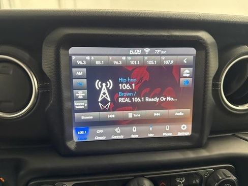 Used 2020 Jeep Wrangler Unlimited Sahara w/ Uconnect 4C Nav & Sound Group image 26